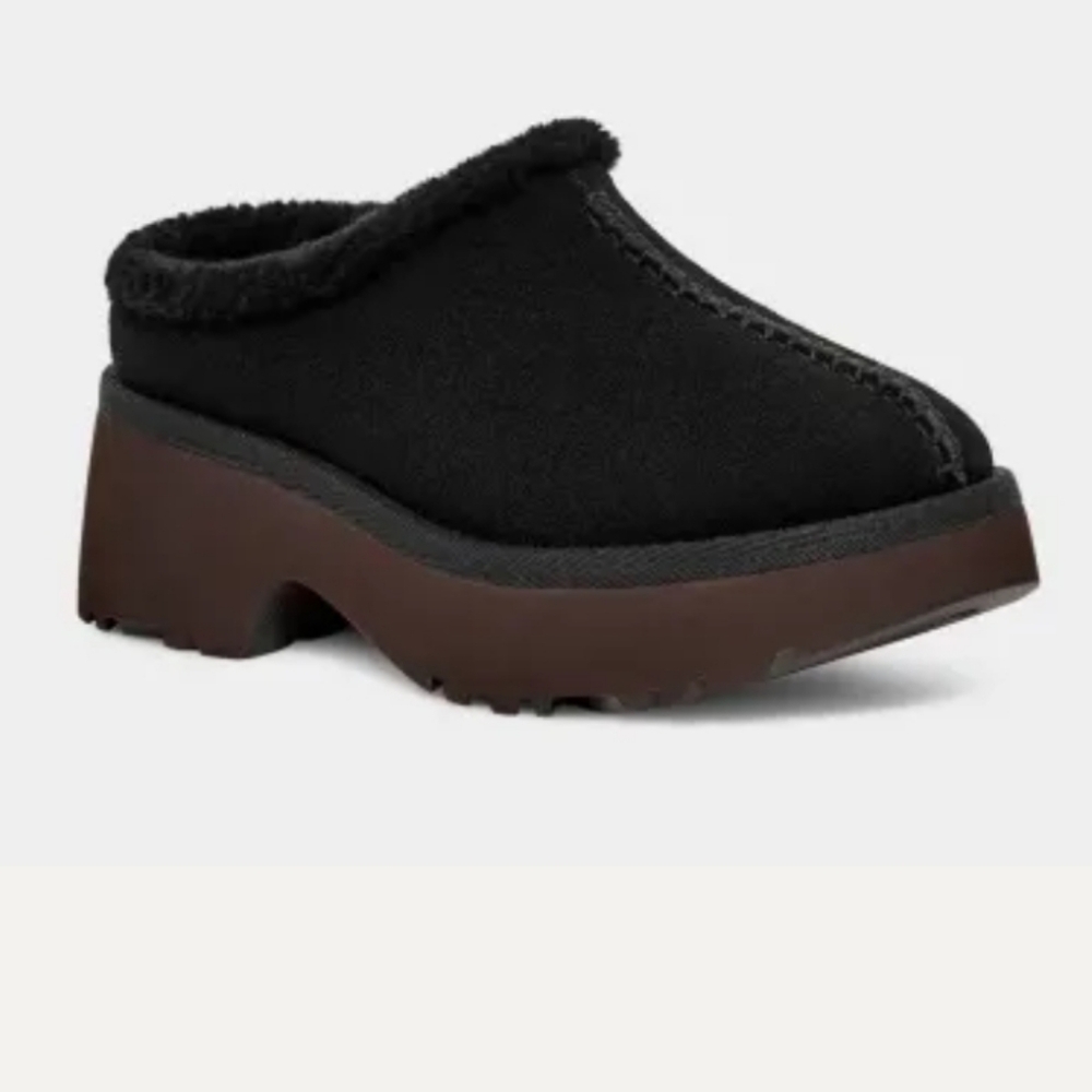 Ugg clogs size women's 9